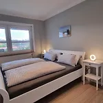 Haus Spoekenkieker Moenkeboe 아파트 *