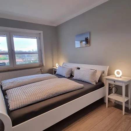 Haus Spoekenkieker Moenkeboe Apartmán *